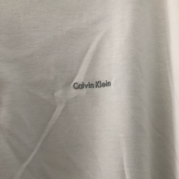 Calvin Klein Shirt Size Large worn once. - Picture 3 of 3